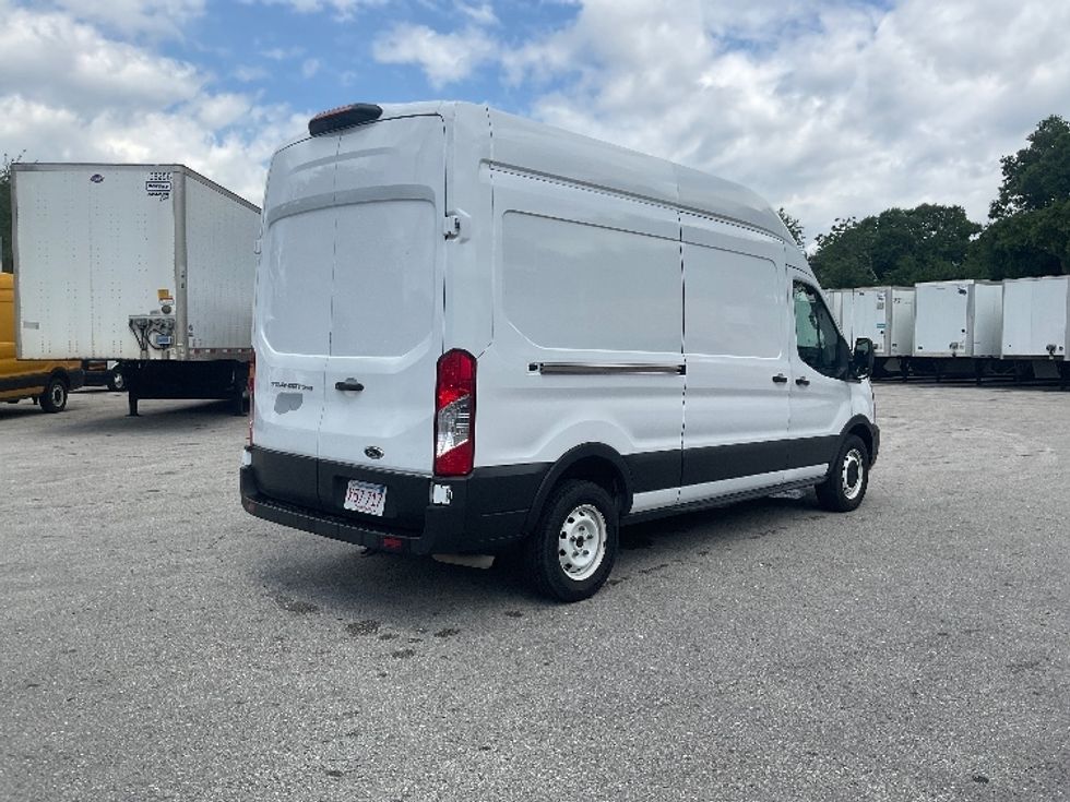Cargo Van (Panel Van)-Light and Medium Duty Trucks-Ford-2021-Transit 250-Tampa-FL-70,406\n\t\tmiles-$ 36,750 - Image 13