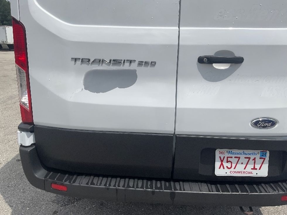 Cargo Van (Panel Van)-Light and Medium Duty Trucks-Ford-2021-Transit 250-Tampa-FL-70,406\n\t\tmiles-$ 36,750 - Image 25