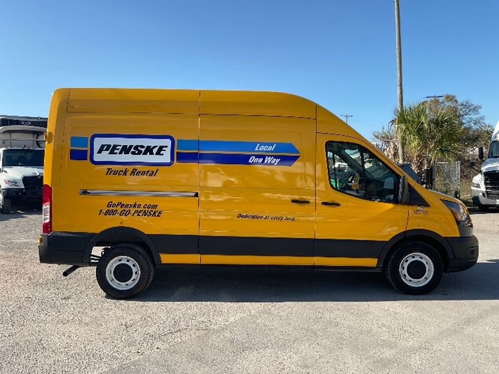 Cargo Van (Panel Van)-Light and Medium Duty Trucks-Ford-2021-Transit 250-Tampa-FL-82,076\n\t\tmiles-$ 31,000 - Image 15