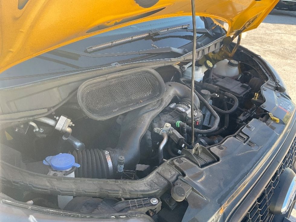 Cargo Van (Panel Van)-Light and Medium Duty Trucks-Ford-2021-Transit 250-Tampa-FL-82,076\n\t\tmiles-$ 31,000 - Image 23