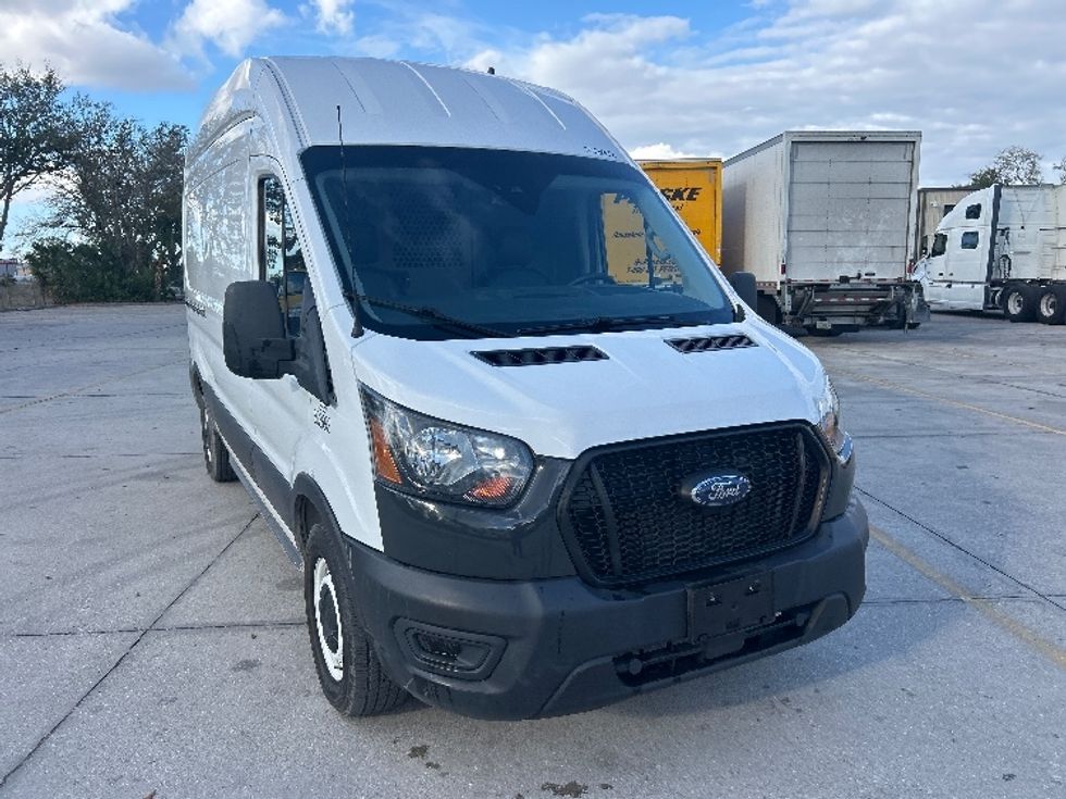 Cargo Van (Panel Van)-Light and Medium Duty Trucks-Ford-2021-Transit 250-Tampa-FL-83,714\n\t\tmiles-$ 35,000 - Image 1