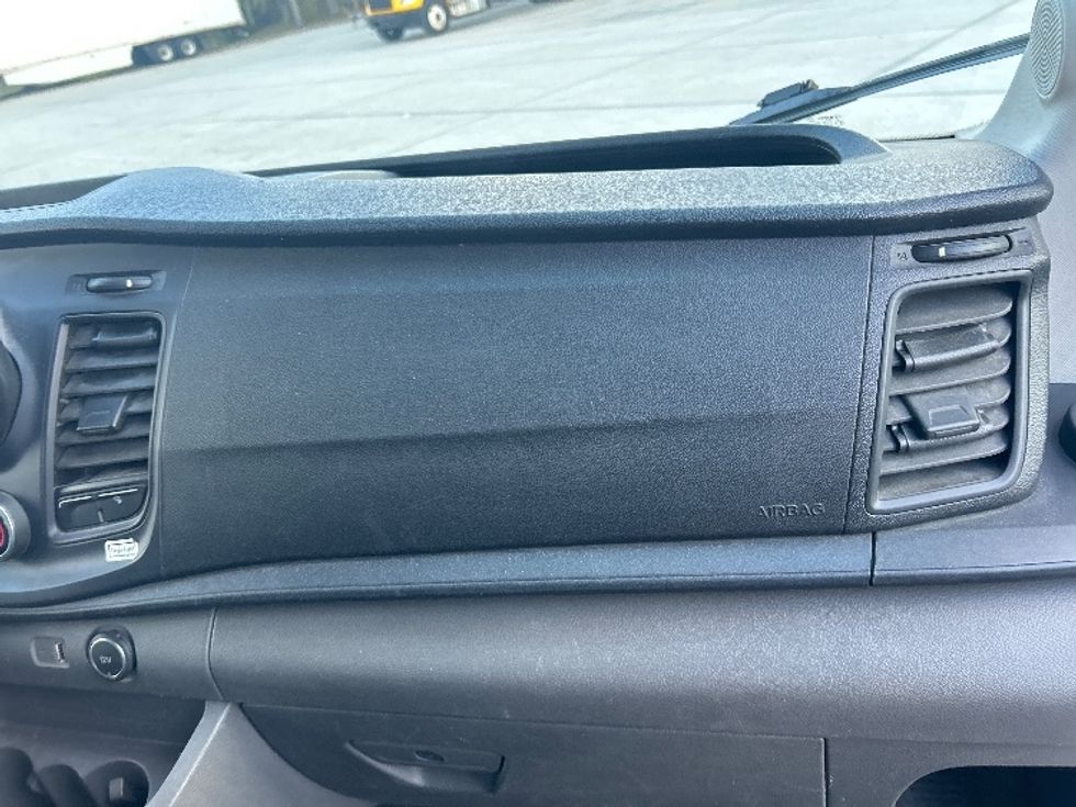 Cargo Van (Panel Van)-Light and Medium Duty Trucks-Ford-2021-Transit 250-Tampa-FL-83,714\n\t\tmiles-$ 35,000 - Image 21