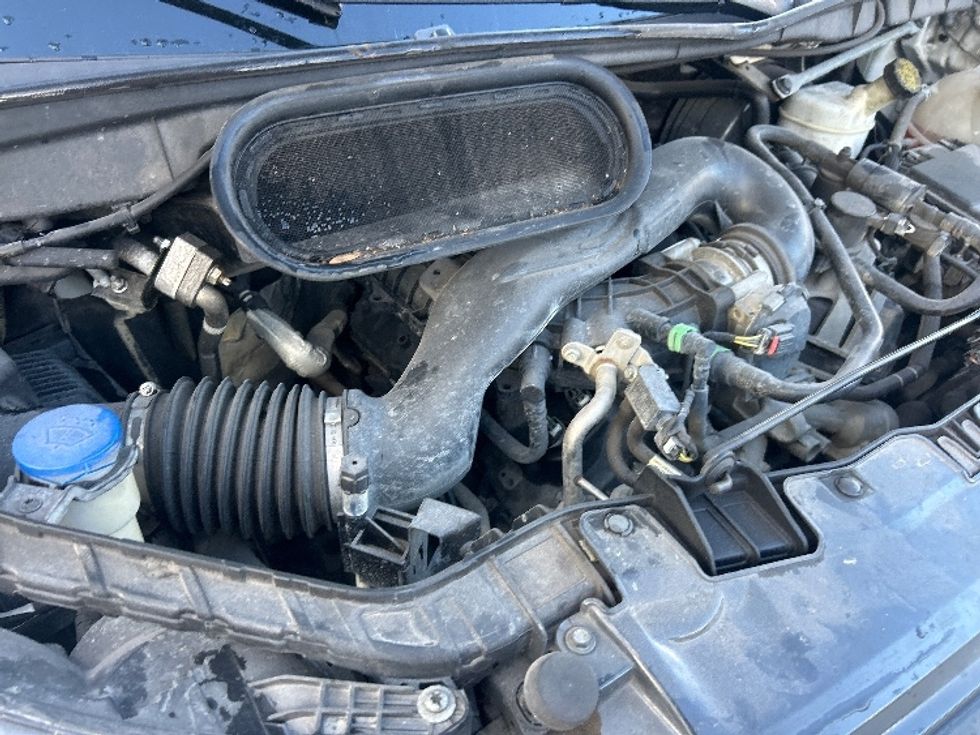 Cargo Van (Panel Van)-Light and Medium Duty Trucks-Ford-2021-Transit 250-Tampa-FL-83,714\n\t\tmiles-$ 35,000 - Image 23