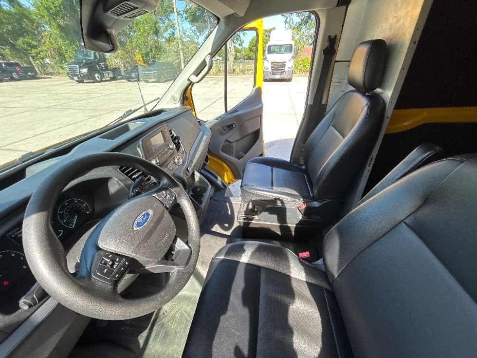 Cargo Van (Panel Van)-Light and Medium Duty Trucks-Ford-2021-Transit 250-Tampa-FL-84,269\n\t\tmiles-$ 31,250 - Image 19
