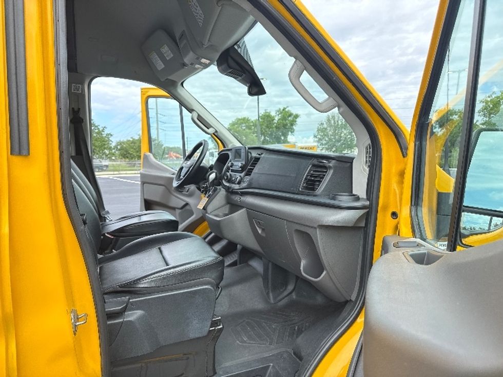 Cargo Van (Panel Van)-Light and Medium Duty Trucks-Ford-2021-Transit 250-Tampa-FL-84,269\n\t\tmiles-$ 31,250 - Image 20
