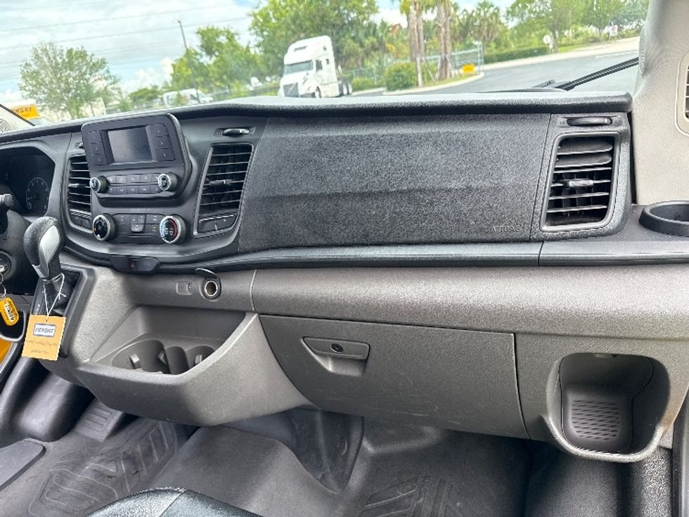 Cargo Van (Panel Van)-Light and Medium Duty Trucks-Ford-2021-Transit 250-Tampa-FL-84,269\n\t\tmiles-$ 31,250 - Image 21