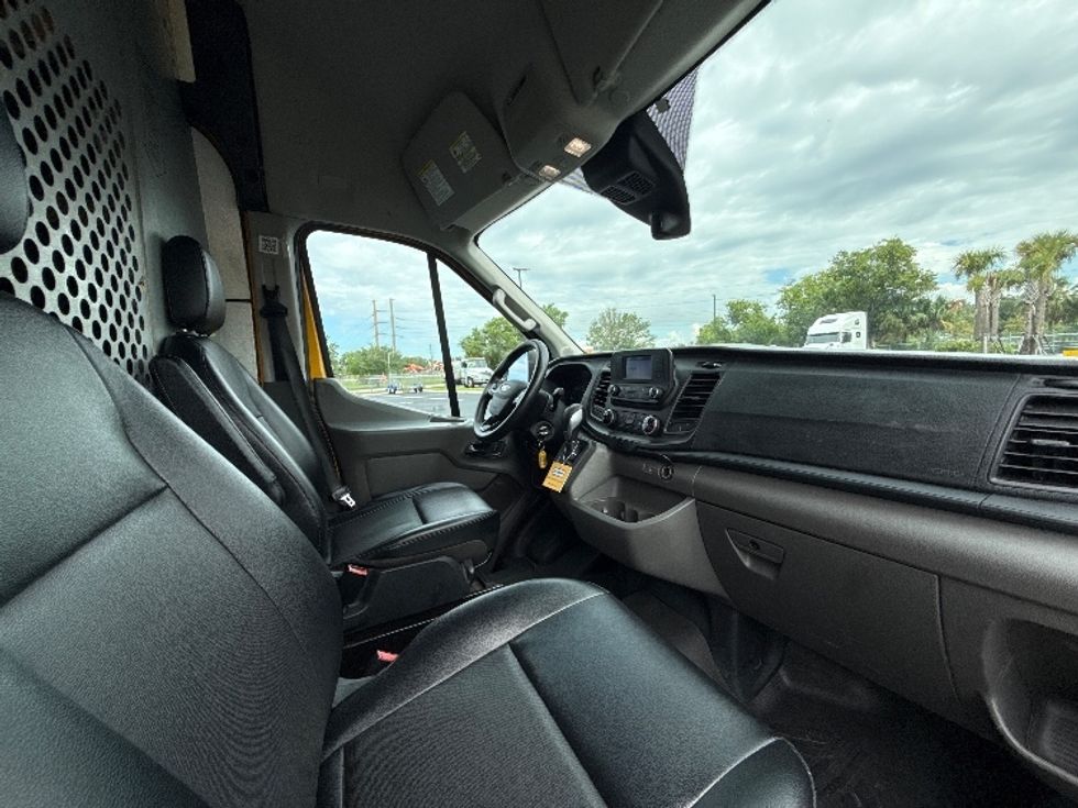 Cargo Van (Panel Van)-Light and Medium Duty Trucks-Ford-2021-Transit 250-Tampa-FL-84,269\n\t\tmiles-$ 31,250 - Image 22