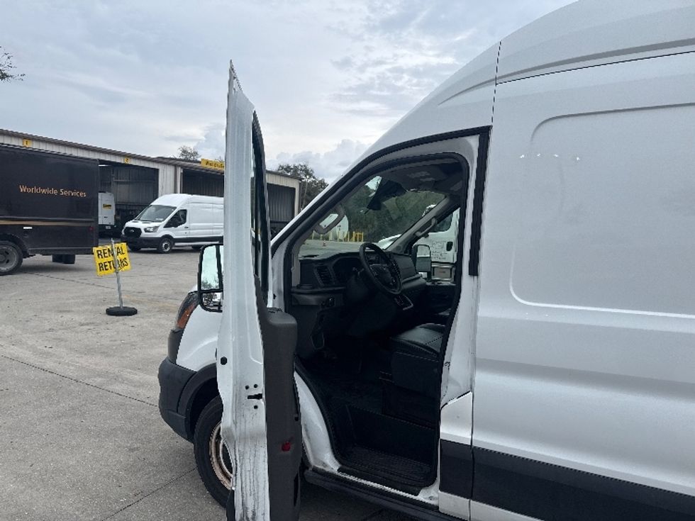 Cargo Van (Panel Van)-Light and Medium Duty Trucks-Ford-2021-Transit 250-Tampa-FL-84,753\n\t\tmiles-$ 34,750 - Image 17
