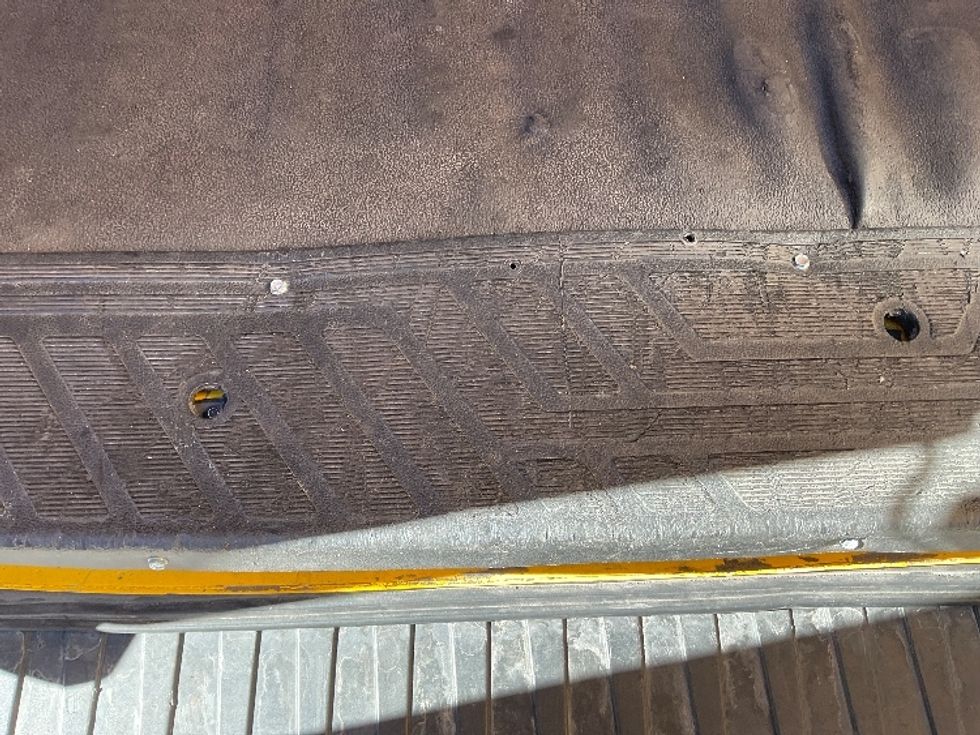 Cargo Van (Panel Van)-Light and Medium Duty Trucks-Ford-2021-Transit 250-Tampa-FL-85,096\n\t\tmiles-$ 30,750 - Image 28