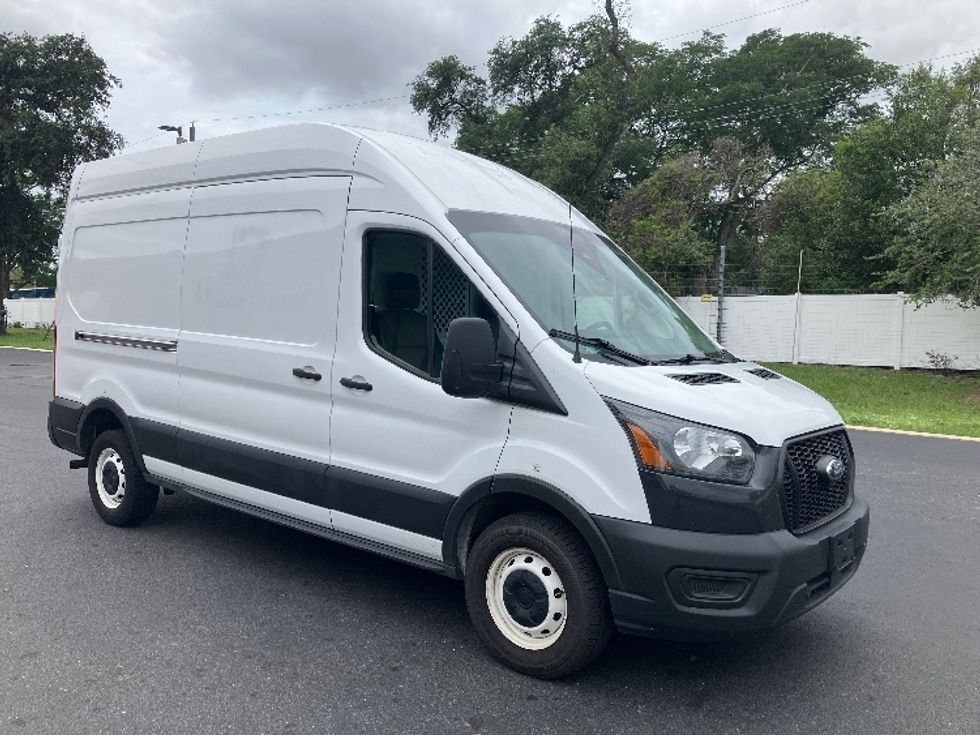 Cargo Van (Panel Van)-Light and Medium Duty Trucks-Ford-2021-Transit 250-Tampa-FL-86,647\n\t\tmiles-$ 37,750 - Image 1