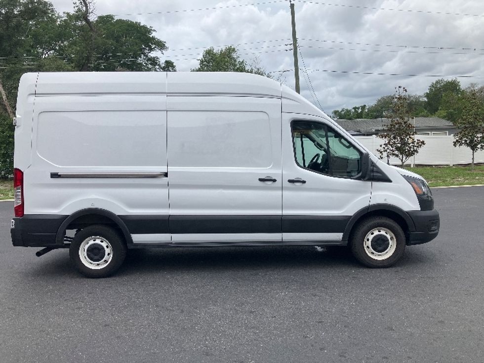 Cargo Van (Panel Van)-Light and Medium Duty Trucks-Ford-2021-Transit 250-Tampa-FL-86,647\n\t\tmiles-$ 37,750 - Image 15