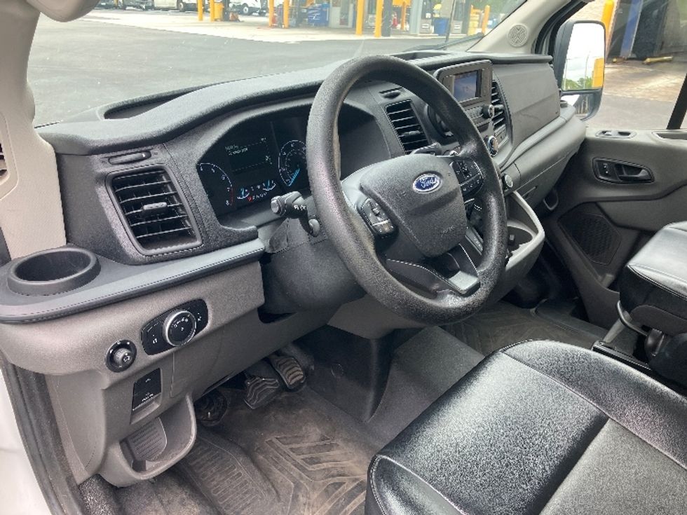Cargo Van (Panel Van)-Light and Medium Duty Trucks-Ford-2021-Transit 250-Tampa-FL-86,647\n\t\tmiles-$ 37,750 - Image 17