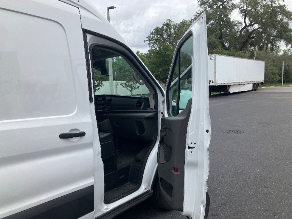 Cargo Van (Panel Van)-Light and Medium Duty Trucks-Ford-2021-Transit 250-Tampa-FL-86,647\n\t\tmiles-$ 37,750 - Image 20