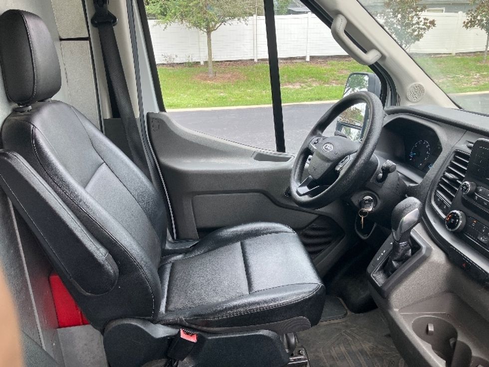 Cargo Van (Panel Van)-Light and Medium Duty Trucks-Ford-2021-Transit 250-Tampa-FL-86,647\n\t\tmiles-$ 37,750 - Image 22