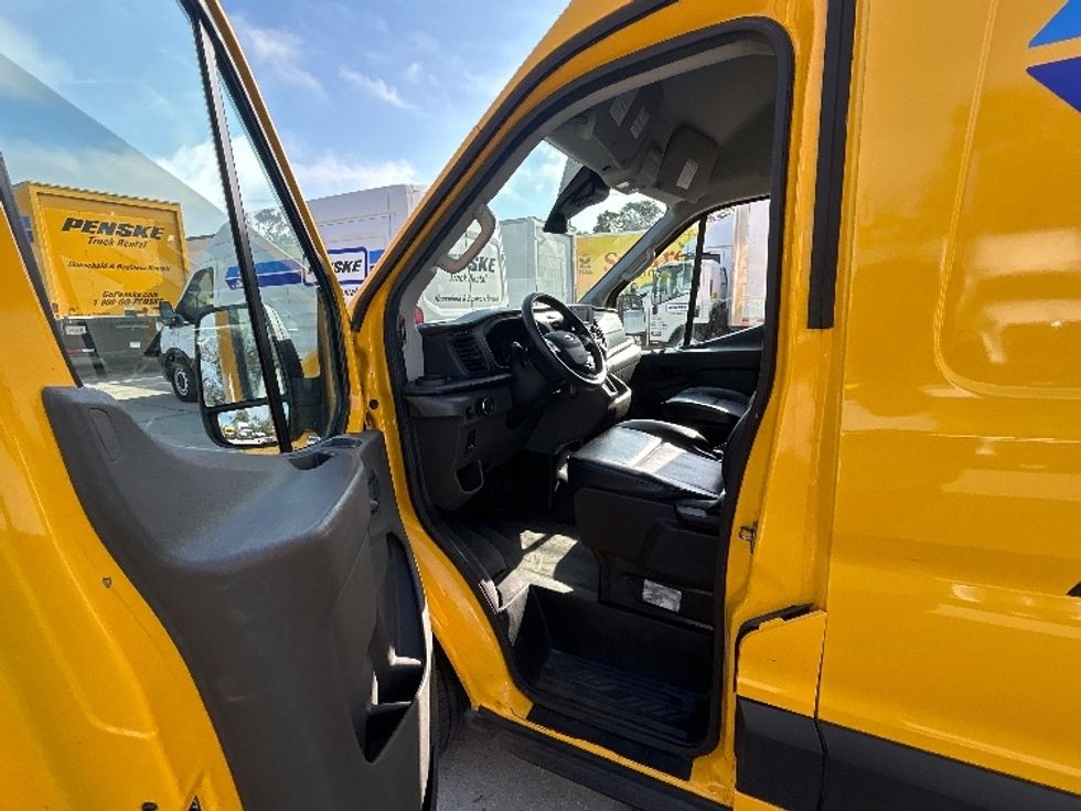 Cargo Van (Panel Van)-Light and Medium Duty Trucks-Ford-2021-Transit 250-Tampa-FL-90,700\n\t\tmiles-$ 30,250 - Image 16