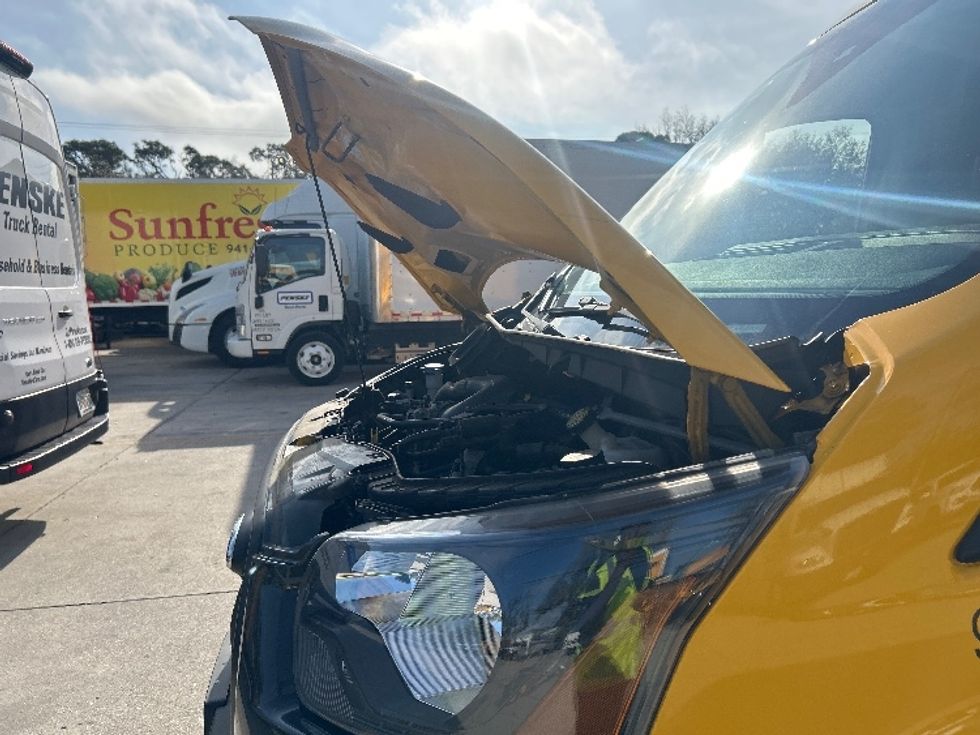 Cargo Van (Panel Van)-Light and Medium Duty Trucks-Ford-2021-Transit 250-Tampa-FL-90,700\n\t\tmiles-$ 30,250 - Image 24