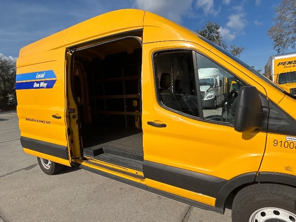 Cargo Van (Panel Van)-Light and Medium Duty Trucks-Ford-2021-Transit 250-Tampa-FL-90,700\n\t\tmiles-$ 30,250 - Image 26