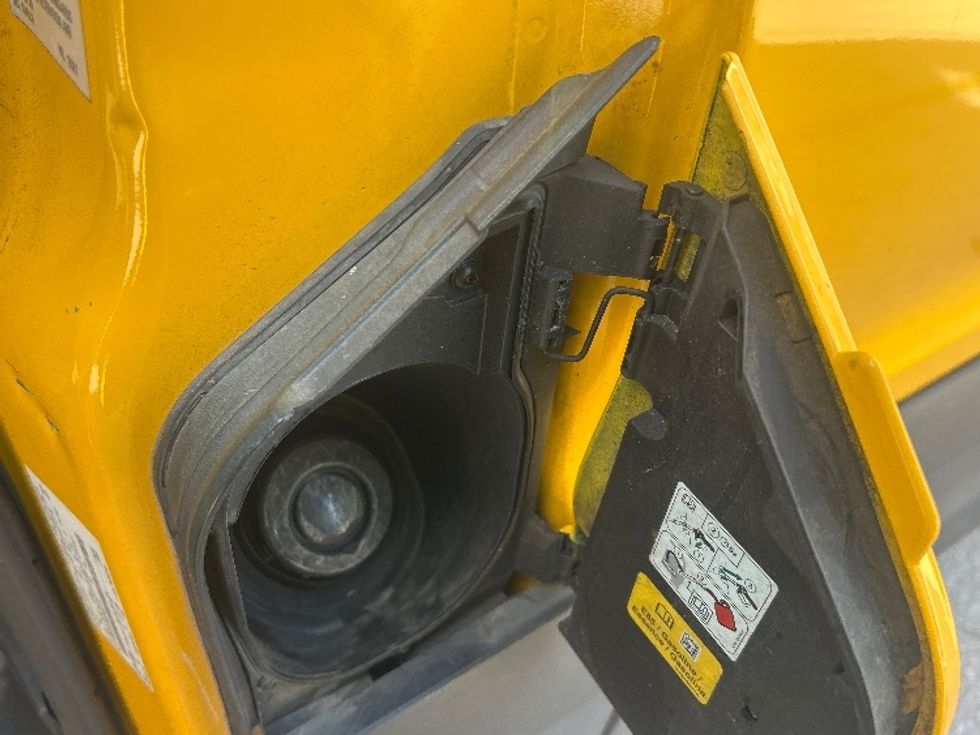 Cargo Van (Panel Van)-Light and Medium Duty Trucks-Ford-2021-Transit 250-Tampa-FL-90,700\n\t\tmiles-$ 30,250 - Image 29