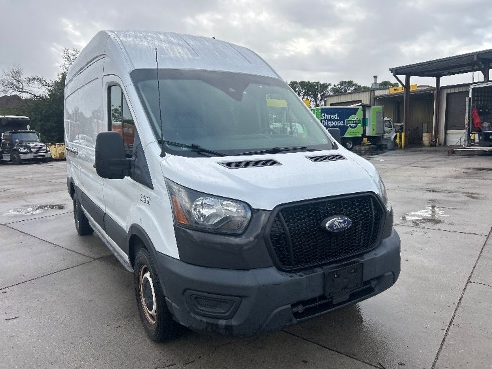 Cargo Van (Panel Van)-Light and Medium Duty Trucks-Ford-2021-Transit 250-Tampa-FL-92,444\n\t\tmiles-$ 34,000 - Image 1