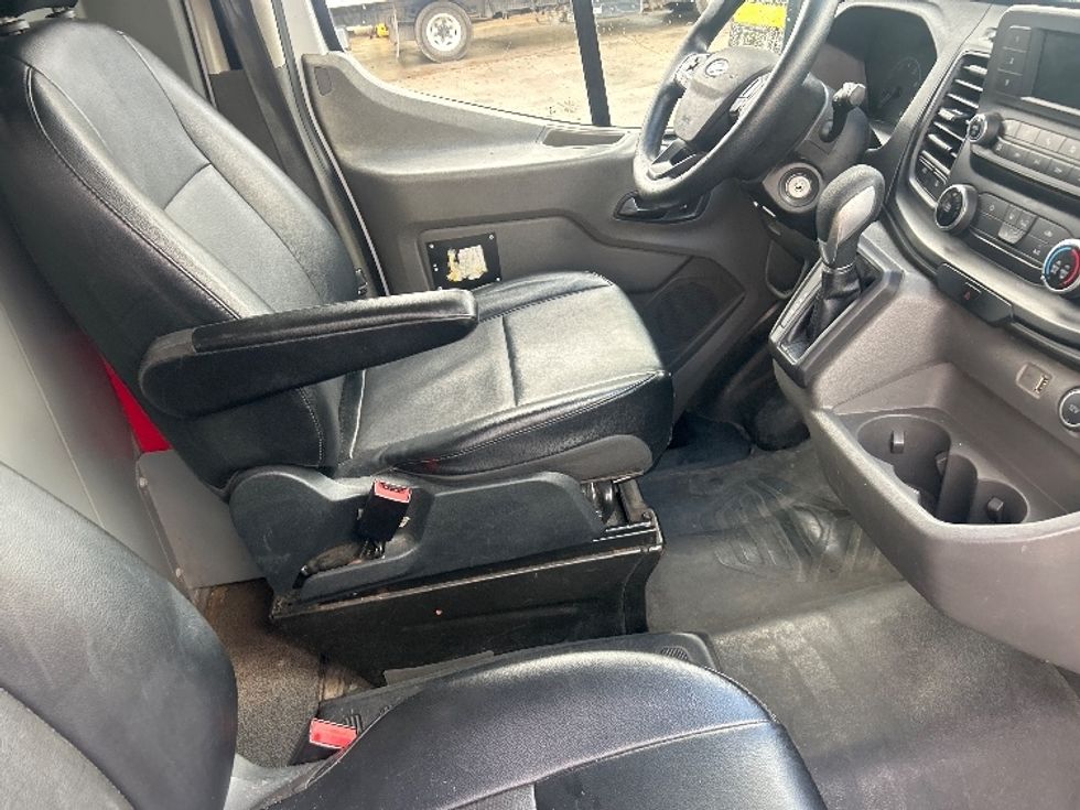 Cargo Van (Panel Van)-Light and Medium Duty Trucks-Ford-2021-Transit 250-Tampa-FL-92,444\n\t\tmiles-$ 34,000 - Image 22