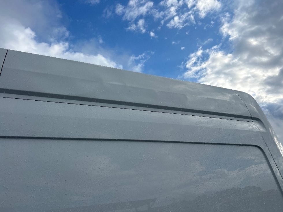 Cargo Van (Panel Van)-Light and Medium Duty Trucks-Ford-2021-Transit 250-Tampa-FL-92,444\n\t\tmiles-$ 34,000 - Image 29