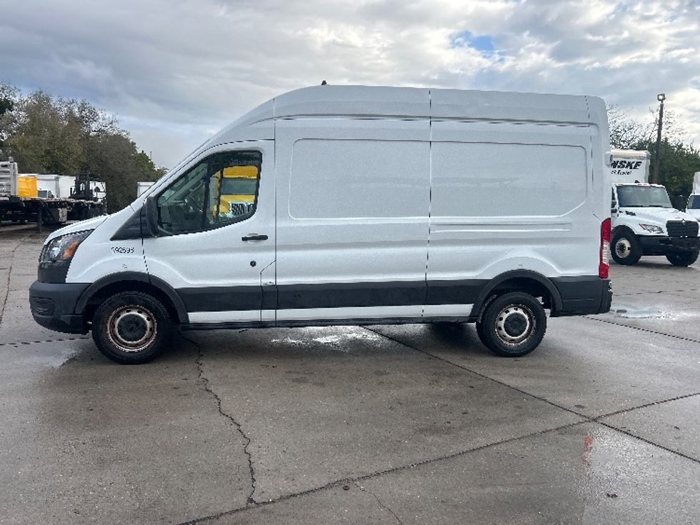 Cargo Van (Panel Van)-Light and Medium Duty Trucks-Ford-2021-Transit 250-Tampa-FL-92,444\n\t\tmiles-$ 34,000 - Image 4