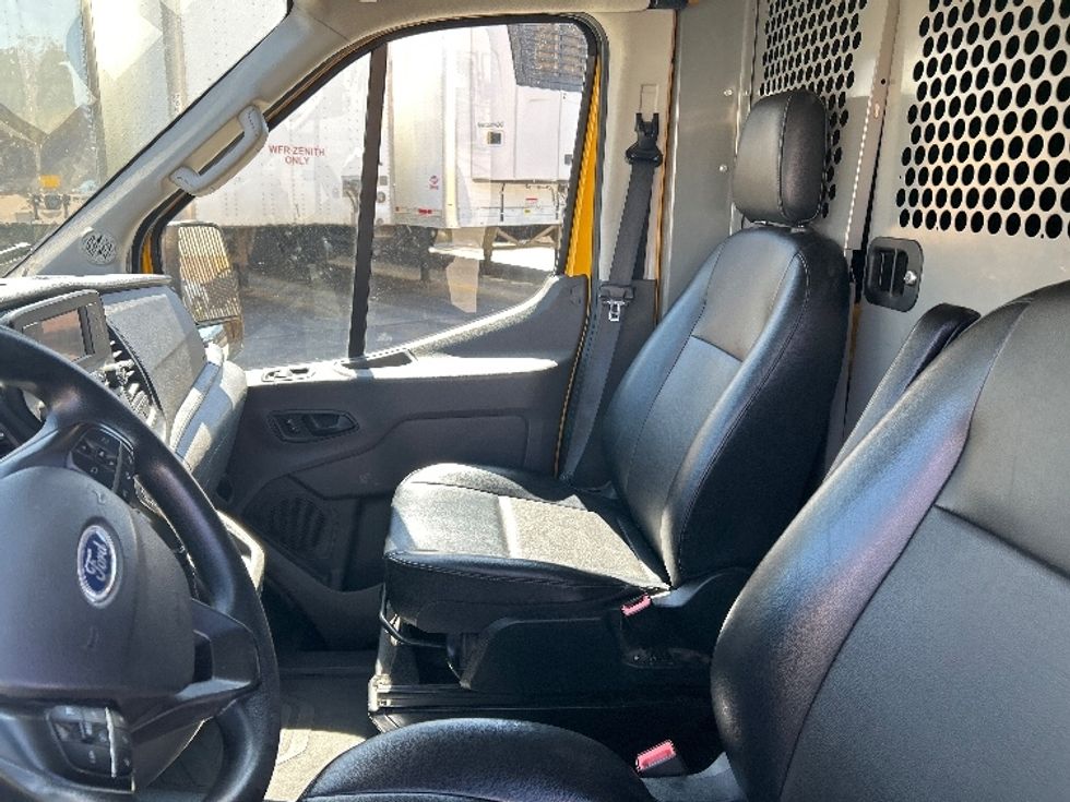 Cargo Van (Panel Van)-Light and Medium Duty Trucks-Ford-2021-Transit 250-Temecula-CA-74,777\n\t\tmiles-$ 31,500 - Image 18