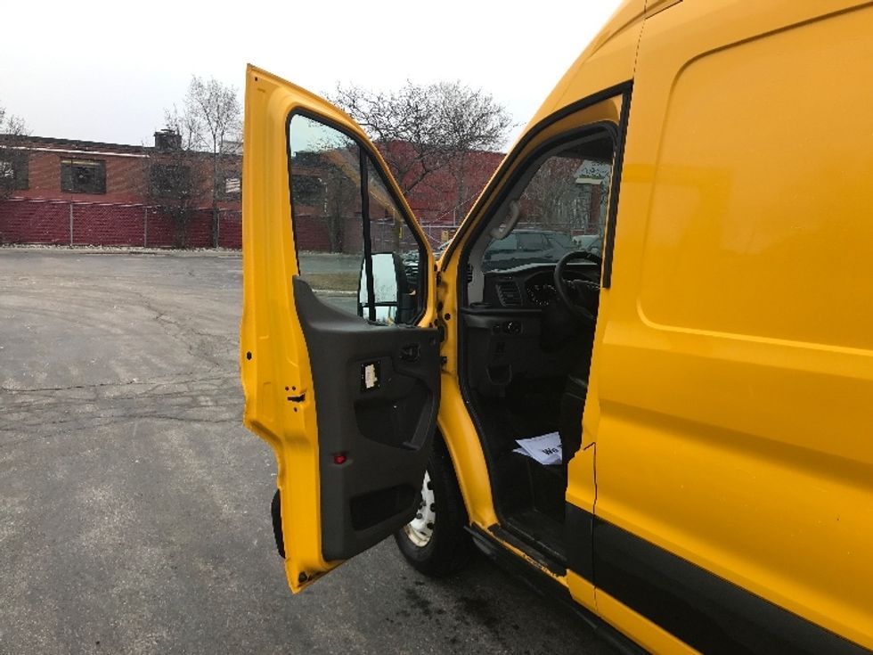 Cargo Van (Panel Van)-Light and Medium Duty Trucks-Ford-2021-Transit 250-Toronto-ON-104,684\n\t\tkm-$ 38,500 - Image 14