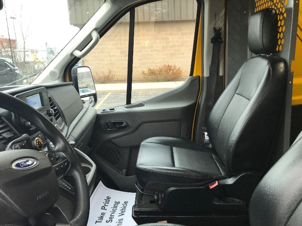 Cargo Van (Panel Van)-Light and Medium Duty Trucks-Ford-2021-Transit 250-Toronto-ON-104,684\n\t\tkm-$ 38,500 - Image 17