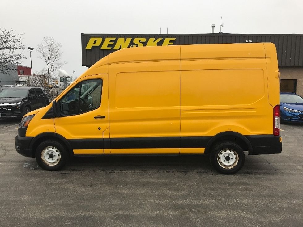 Cargo Van (Panel Van)-Light and Medium Duty Trucks-Ford-2021-Transit 250-Toronto-ON-104,684\n\t\tkm-$ 38,500 - Image 3