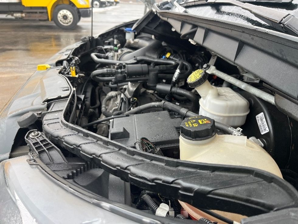 Cargo Van (Panel Van)-Light and Medium Duty Trucks-Ford-2021-Transit 250-Toronto-ON-120,447\n\t\tkm-$ 44,000 - Image 22