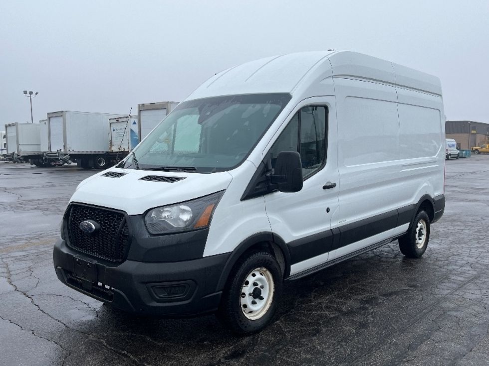 Cargo Van (Panel Van)-Light and Medium Duty Trucks-Ford-2021-Transit 250-Toronto-ON-120,447\n\t\tkm-$ 44,000 - Image 3