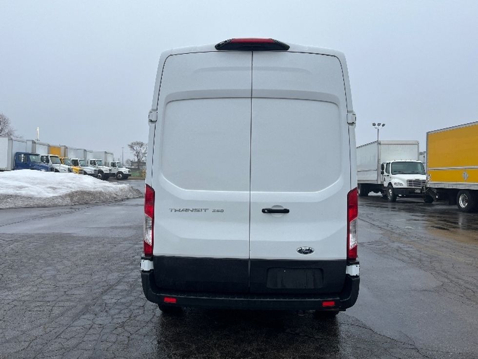Cargo Van (Panel Van)-Light and Medium Duty Trucks-Ford-2021-Transit 250-Toronto-ON-120,447\n\t\tkm-$ 44,000 - Image 7