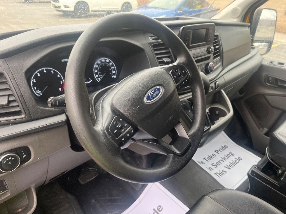 Cargo Van (Panel Van)-Light and Medium Duty Trucks-Ford-2021-Transit 250-Toronto-ON-147,137\n\t\tkm-$ 37,000 - Image 16