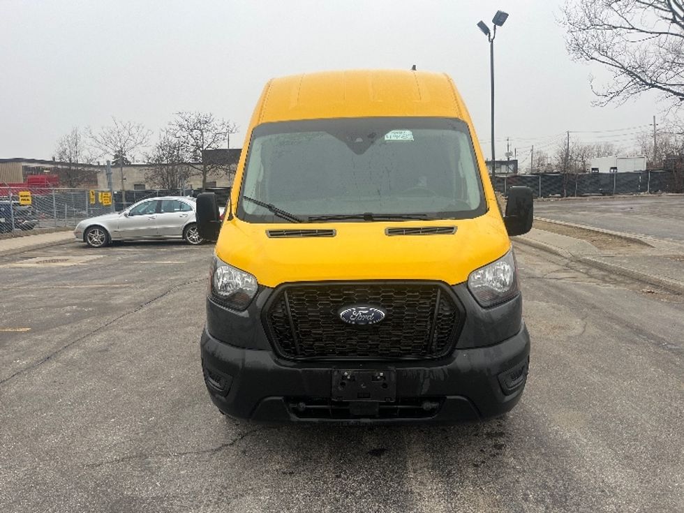 Cargo Van (Panel Van)-Light and Medium Duty Trucks-Ford-2021-Transit 250-Toronto-ON-147,137\n\t\tkm-$ 37,000 - Image 2