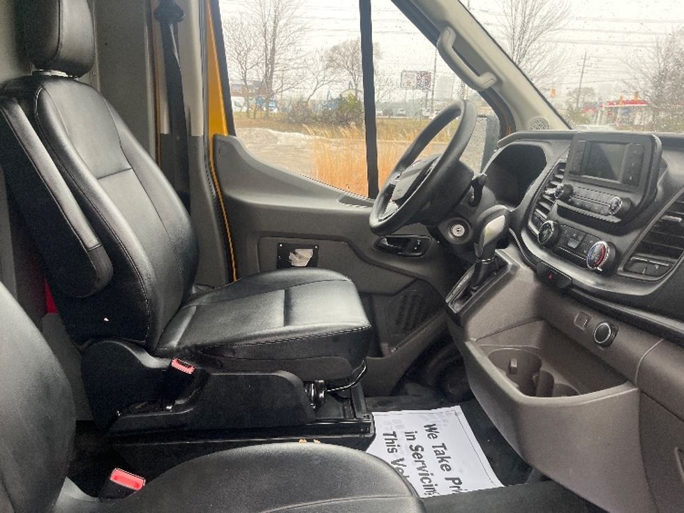 Cargo Van (Panel Van)-Light and Medium Duty Trucks-Ford-2021-Transit 250-Toronto-ON-147,137\n\t\tkm-$ 37,000 - Image 21