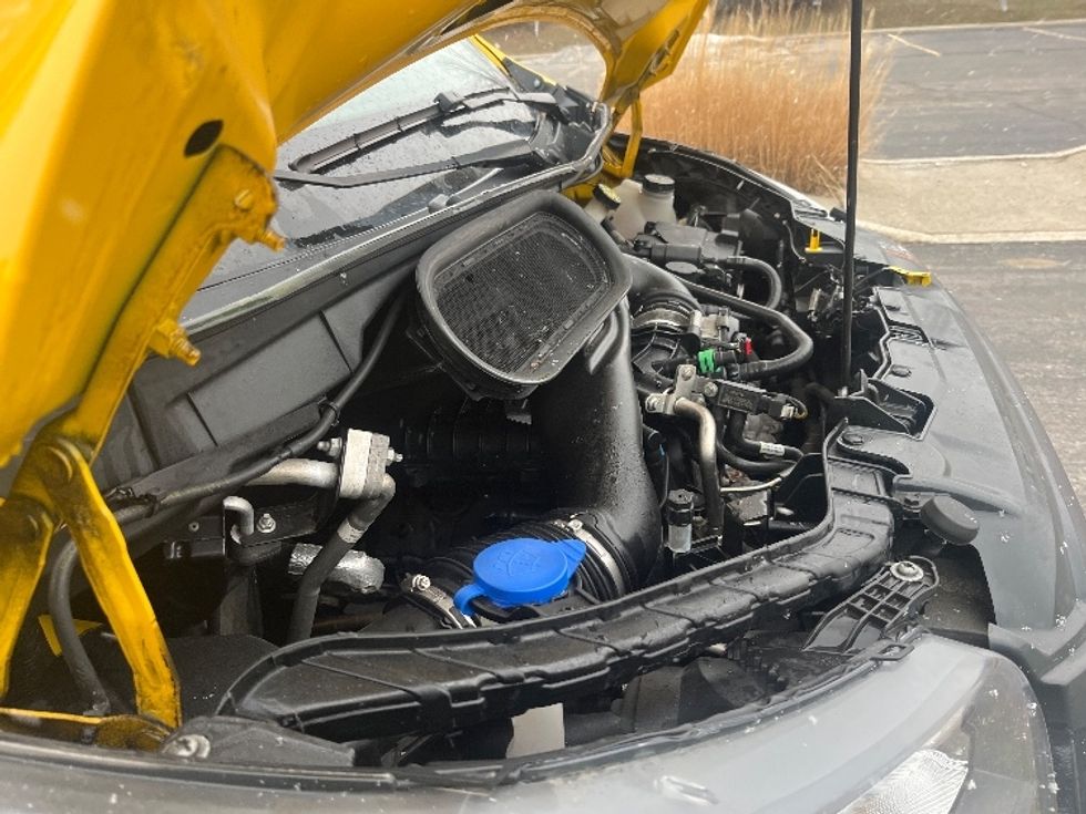 Cargo Van (Panel Van)-Light and Medium Duty Trucks-Ford-2021-Transit 250-Toronto-ON-147,137\n\t\tkm-$ 37,000 - Image 22