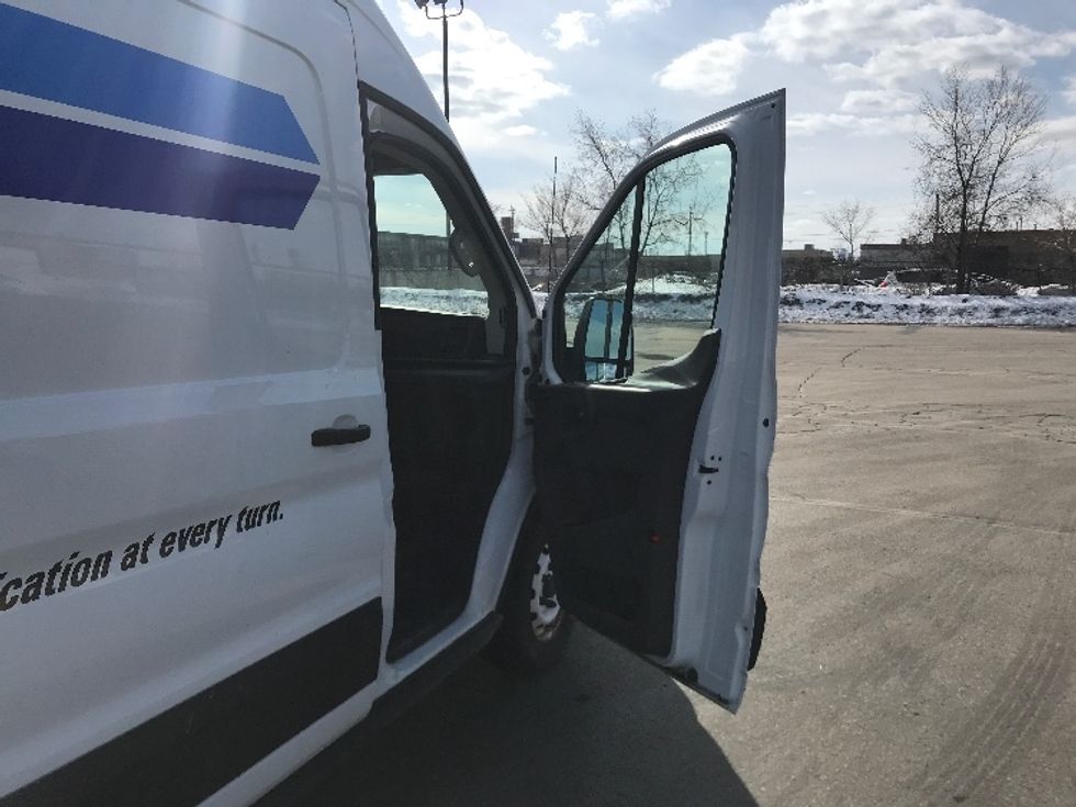 Cargo Van (Panel Van)-Light and Medium Duty Trucks-Ford-2021-Transit 250-Toronto-ON-96,276\n\t\tkm-$ 45,750 - Image 17