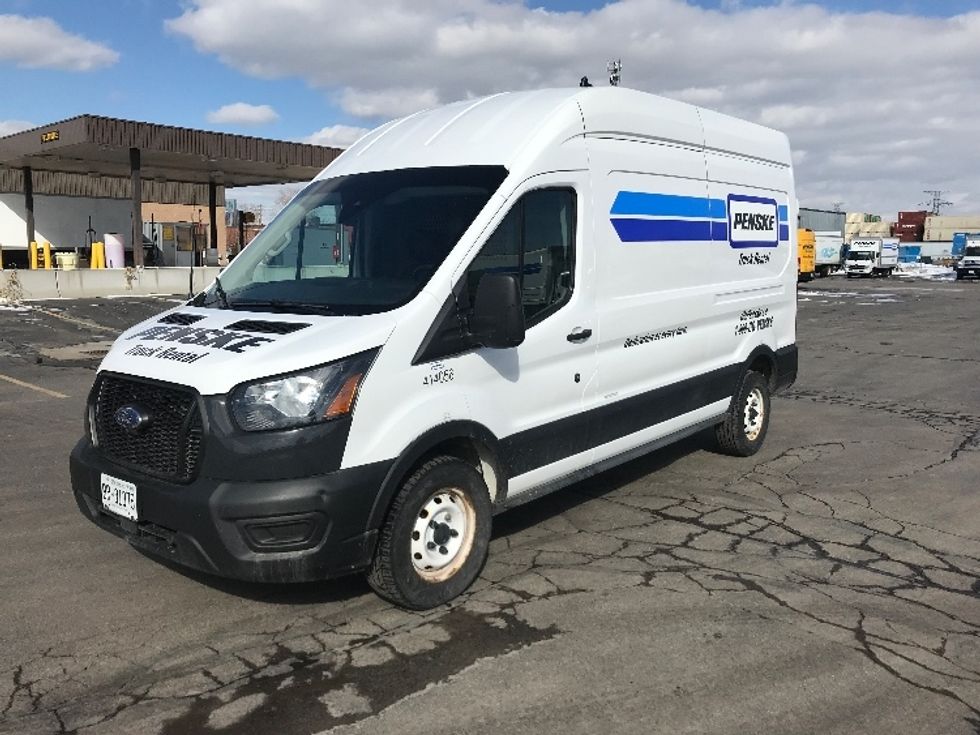 Cargo Van (Panel Van)-Light and Medium Duty Trucks-Ford-2021-Transit 250-Toronto-ON-96,276\n\t\tkm-$ 45,750 - Image 3