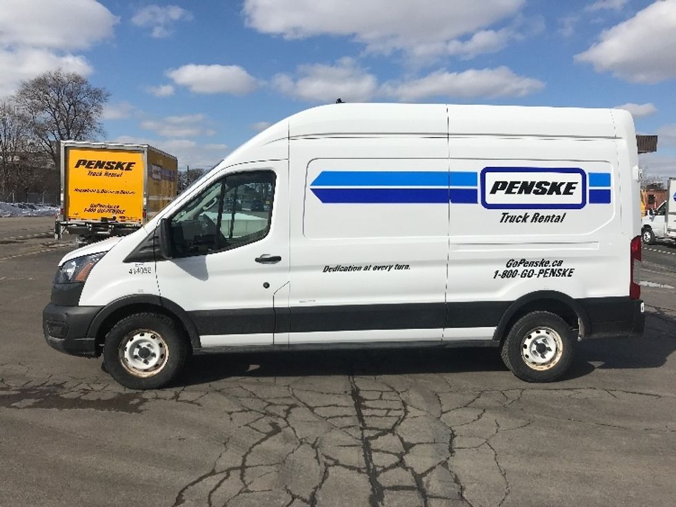 Cargo Van (Panel Van)-Light and Medium Duty Trucks-Ford-2021-Transit 250-Toronto-ON-96,276\n\t\tkm-$ 45,750 - Image 4