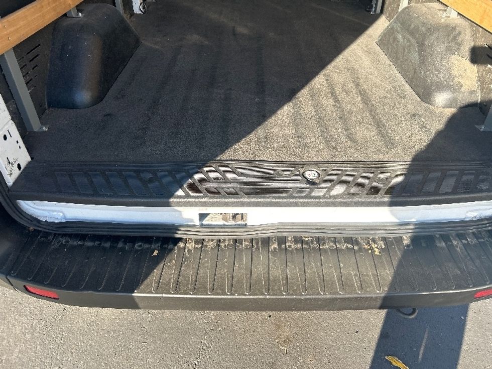 Cargo Van (Panel Van)-Light and Medium Duty Trucks-Ford-2021-Transit 250-Torrance-CA-105,250\n\t\tmiles-$ 33,000 - Image 10