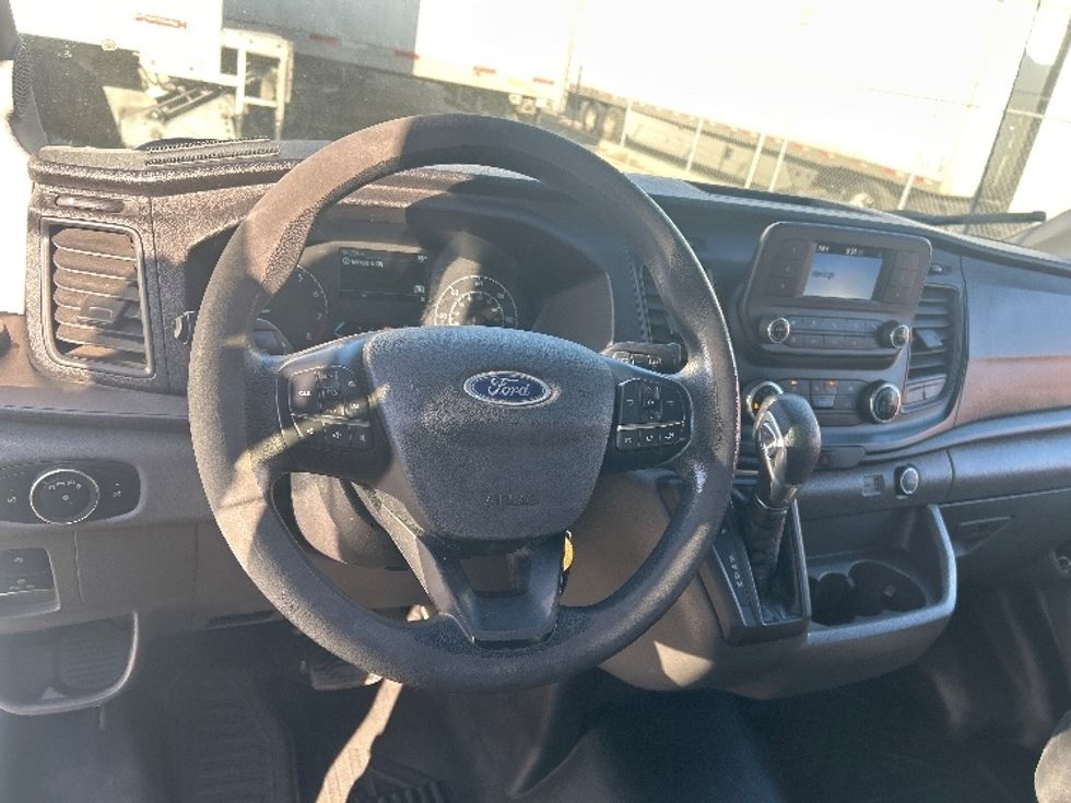 Cargo Van (Panel Van)-Light and Medium Duty Trucks-Ford-2021-Transit 250-Torrance-CA-105,250\n\t\tmiles-$ 33,000 - Image 18