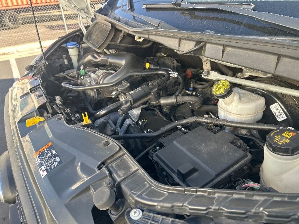 Cargo Van (Panel Van)-Light and Medium Duty Trucks-Ford-2021-Transit 250-Torrance-CA-105,250\n\t\tmiles-$ 33,000 - Image 24