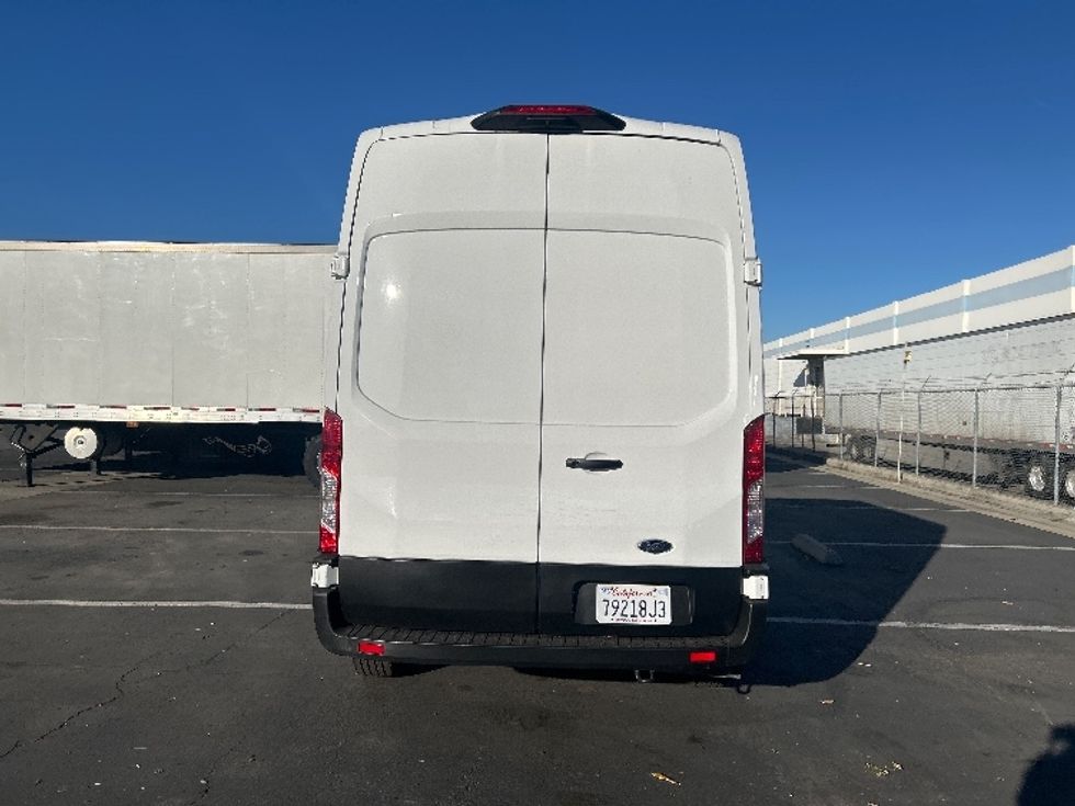 Cargo Van (Panel Van)-Light and Medium Duty Trucks-Ford-2021-Transit 250-Torrance-CA-105,250\n\t\tmiles-$ 33,000 - Image 7