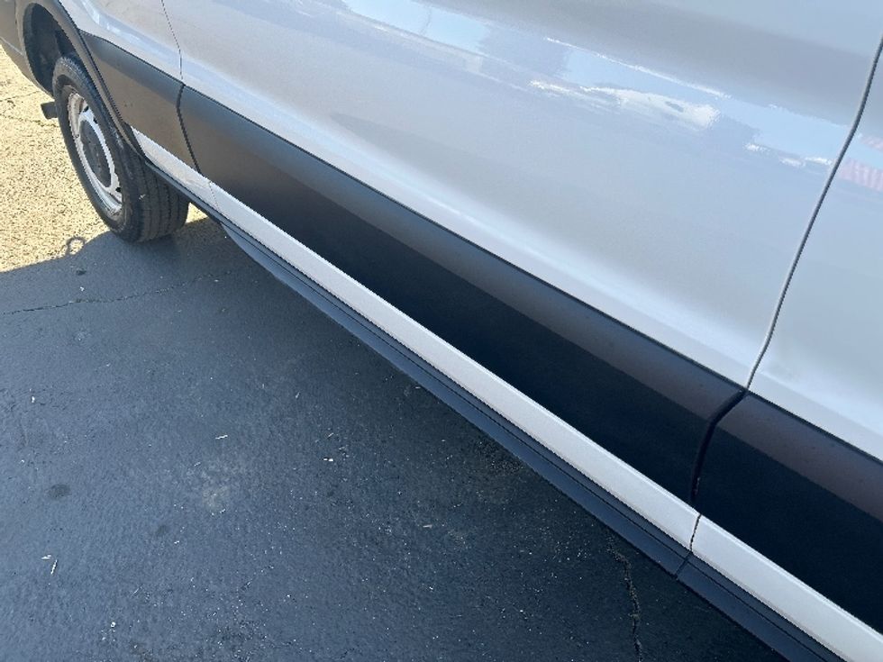 Cargo Van (Panel Van)-Light and Medium Duty Trucks-Ford-2021-Transit 250-Torrance-CA-110,952\n\t\tmiles-$ 32,500 - Image 14