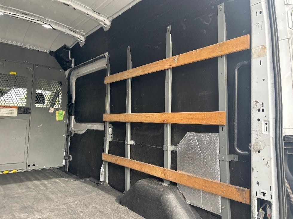 Cargo Van (Panel Van)-Light and Medium Duty Trucks-Ford-2021-Transit 250-Torrance-CA-116,694\n\t\tmiles-$ 32,000 - Image 12