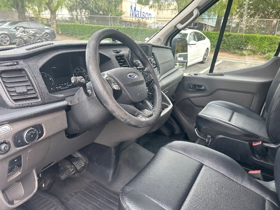 Cargo Van (Panel Van)-Light and Medium Duty Trucks-Ford-2021-Transit 250-Torrance-CA-116,694\n\t\tmiles-$ 32,000 - Image 17