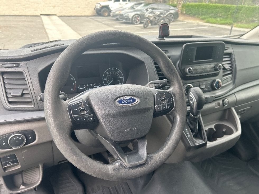 Cargo Van (Panel Van)-Light and Medium Duty Trucks-Ford-2021-Transit 250-Torrance-CA-116,694\n\t\tmiles-$ 32,000 - Image 18