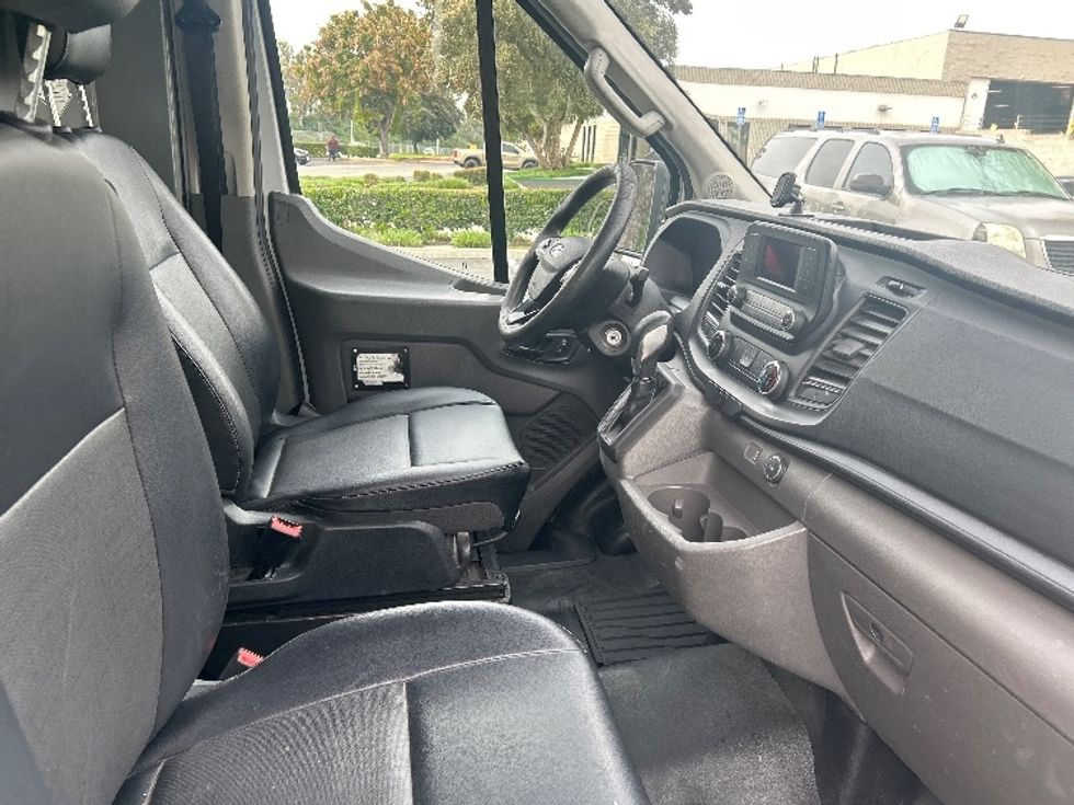 Cargo Van (Panel Van)-Light and Medium Duty Trucks-Ford-2021-Transit 250-Torrance-CA-116,694\n\t\tmiles-$ 32,000 - Image 22