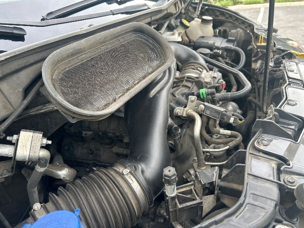 Cargo Van (Panel Van)-Light and Medium Duty Trucks-Ford-2021-Transit 250-Torrance-CA-116,694\n\t\tmiles-$ 32,000 - Image 23